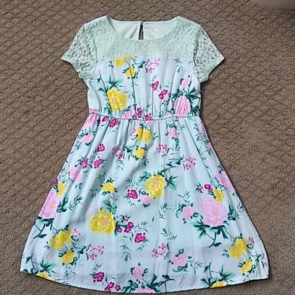 SO Floral Dress - Picture 1 of 9